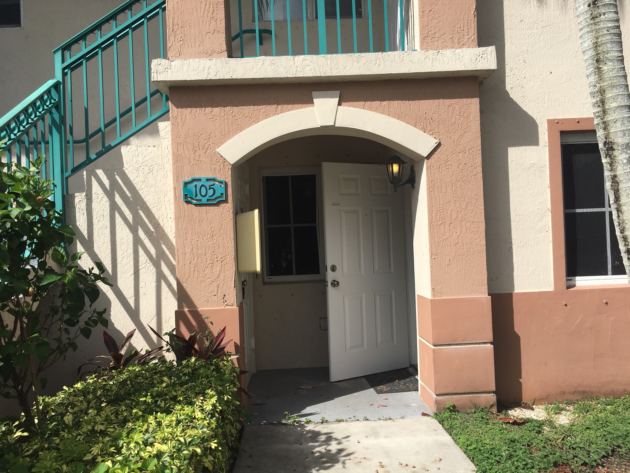 1261 SE 31 Ct, Unit 105